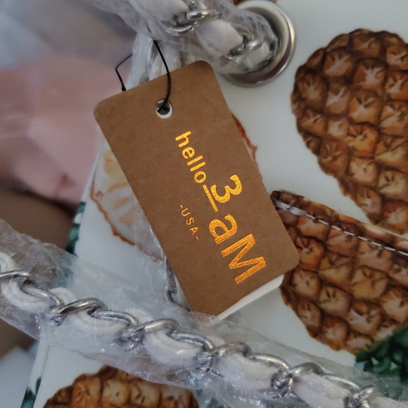 Hello 3am's pineapple clutch with so much to offe - Picture 3 of 5